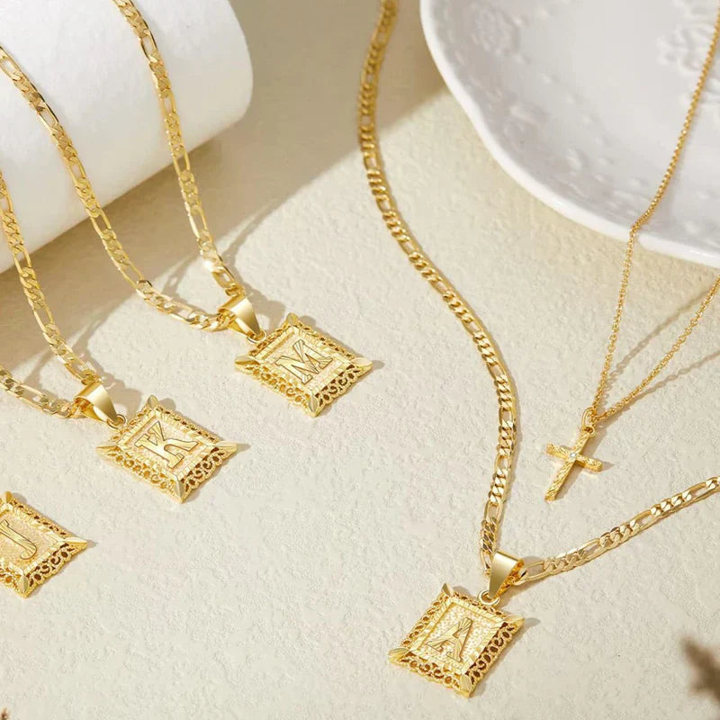 Conjunto Collar Cruz Inicial | Oro