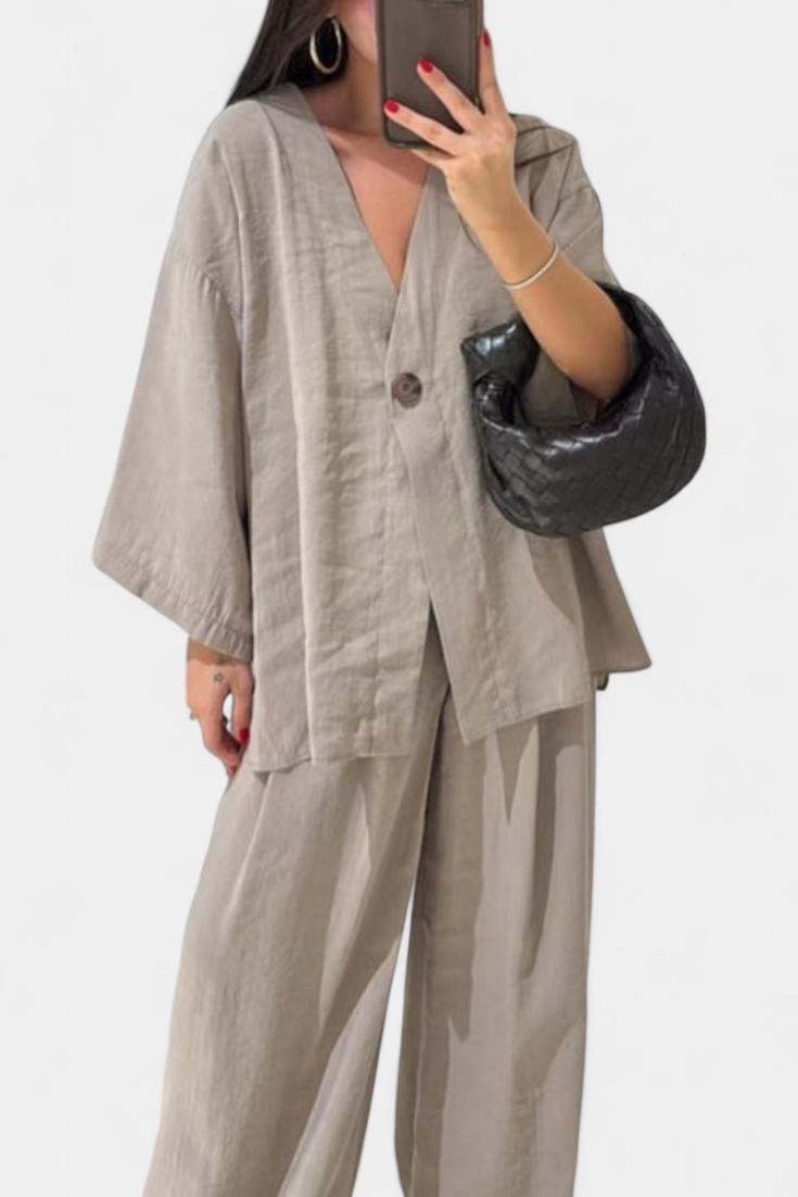 Eli Conjunto Oversize de Top con Cuello en V y Pantalón Recto