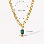 Gouden ketting met kostbare smaragd