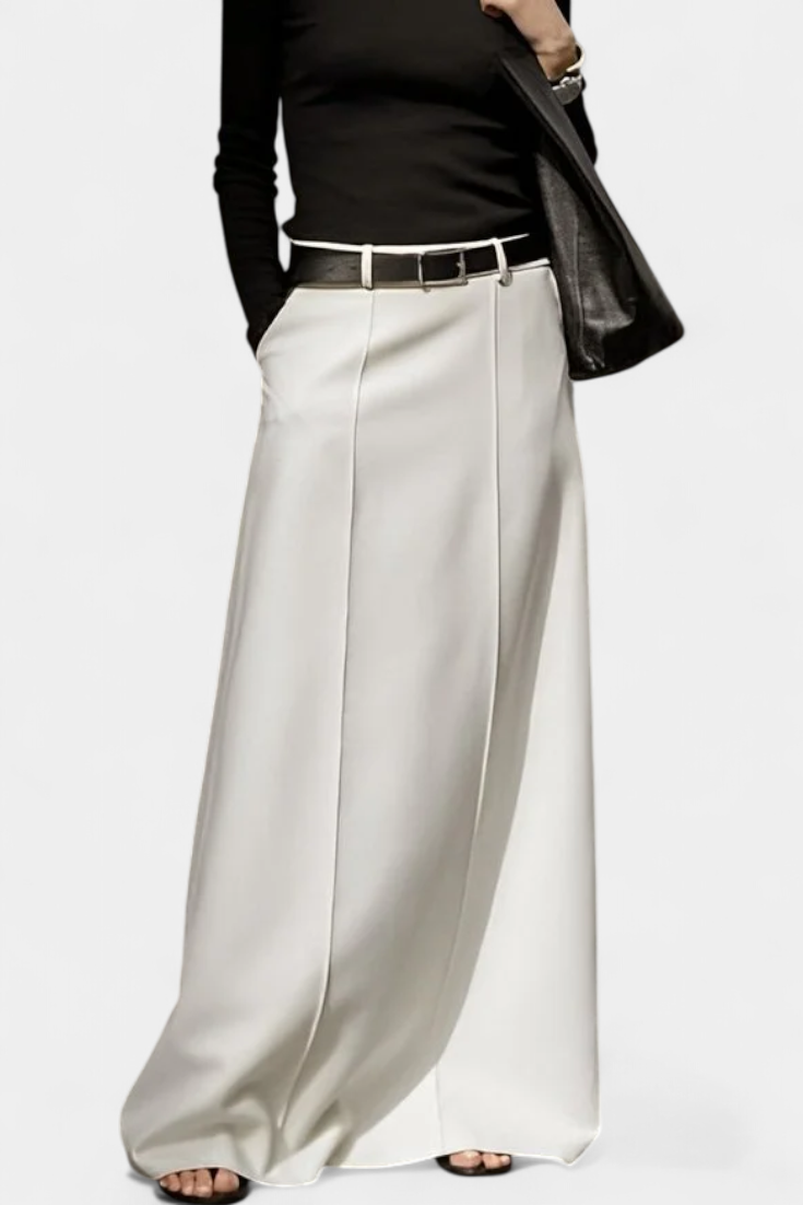 Ada Falda H-Line Lisa con Estilo Urbano Moderno